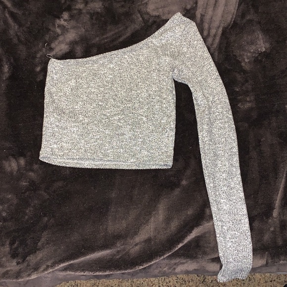 Top - Picture 2 of 2